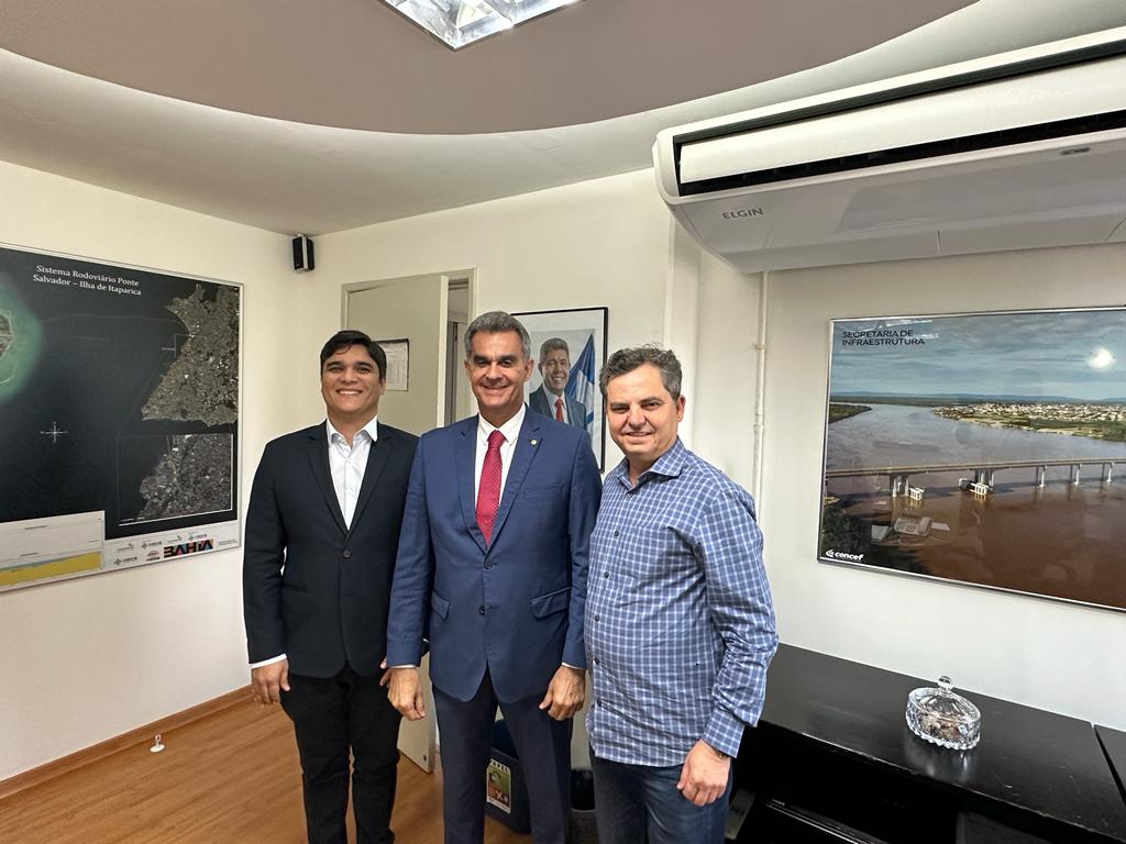 Prefeito de Sebastião Laranjeiras busca agilidade em obras de infraestrutura em encontro com Secretário Estadual