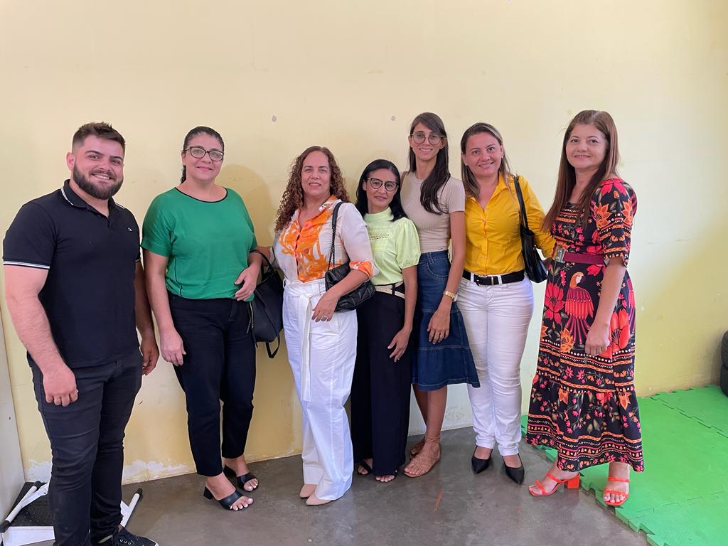 Secretárias de Sebastião Laranjeiras visitam o CREIO de Guanambi