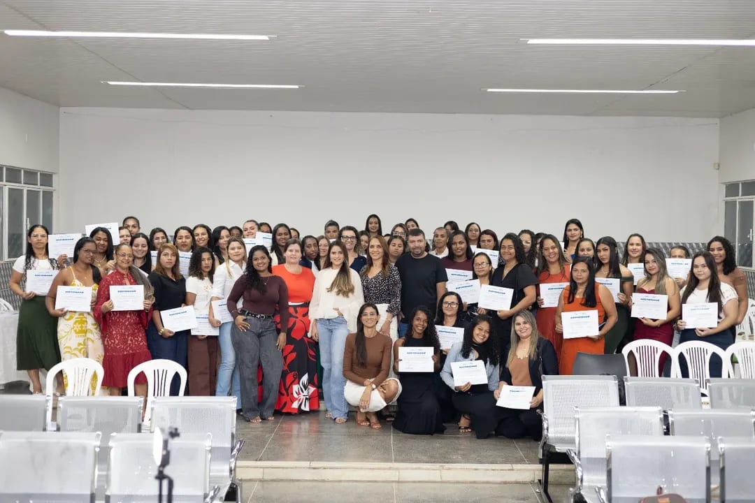 Sebastião Laranjeiras conclui capacitação para profissionais de apoio escolar