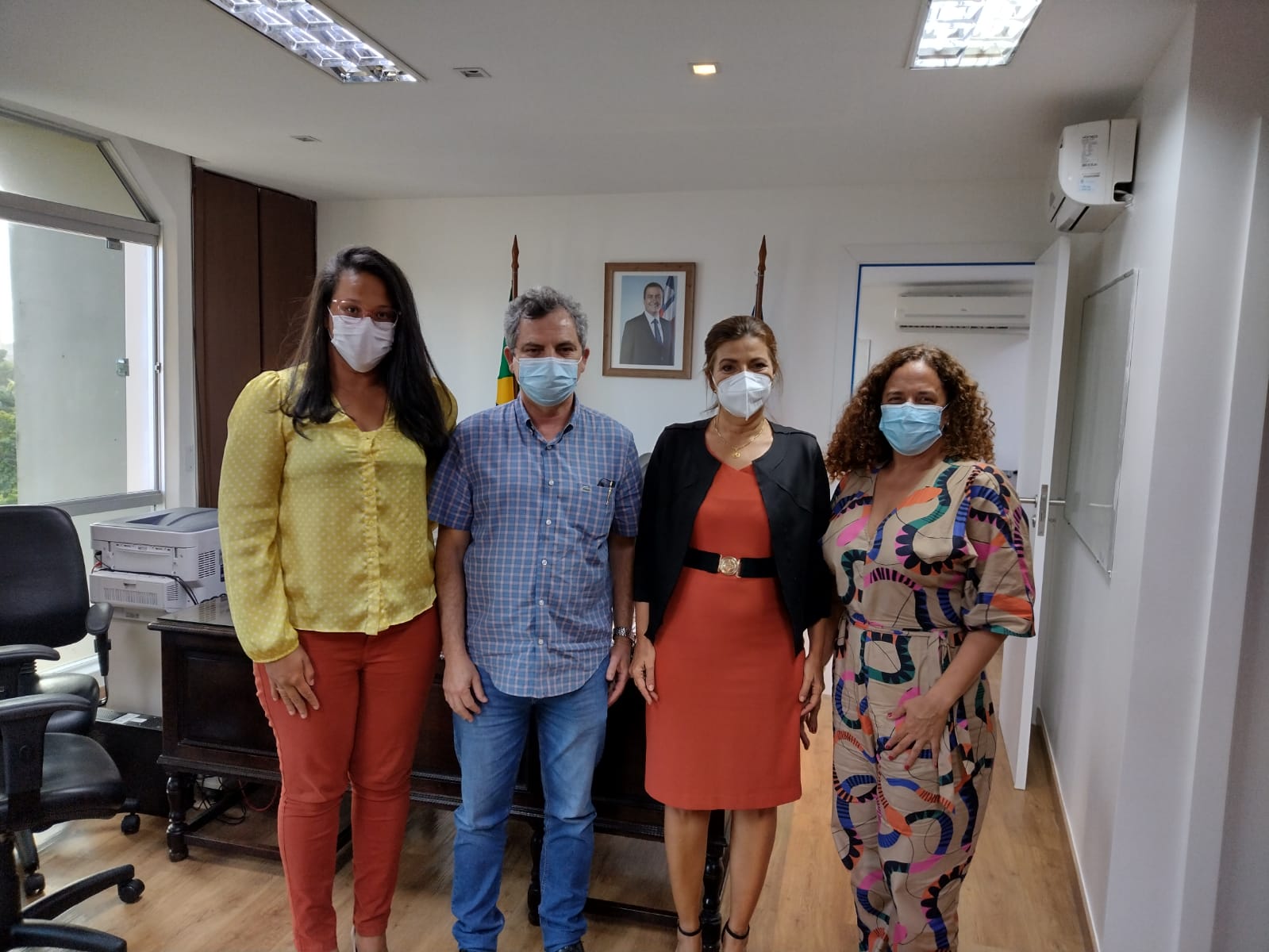 Prefeito Dr. Pedro cumpre agenda na capital baiana buscando viabilizar obras e serviços