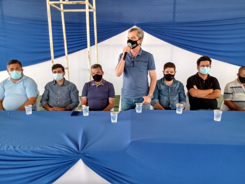 Prefeito Dr. Pedro reforça apoio a comunidade e produtores do Estreito